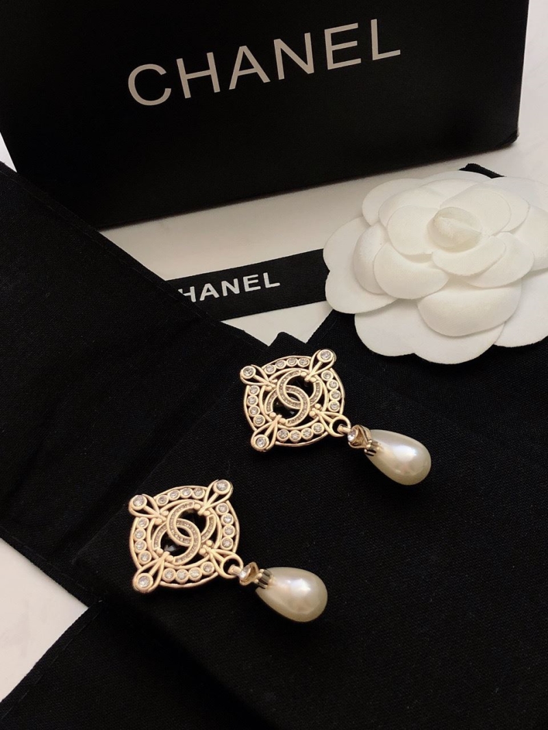Ch**el earrings